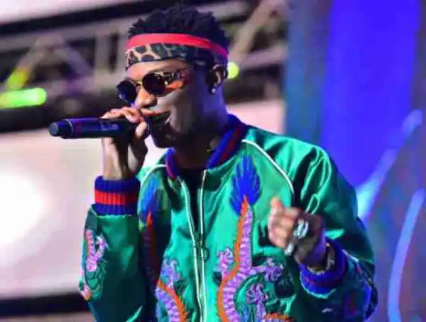 Weeks After His Historic Show In London, Wizkid Blasts His Management Company